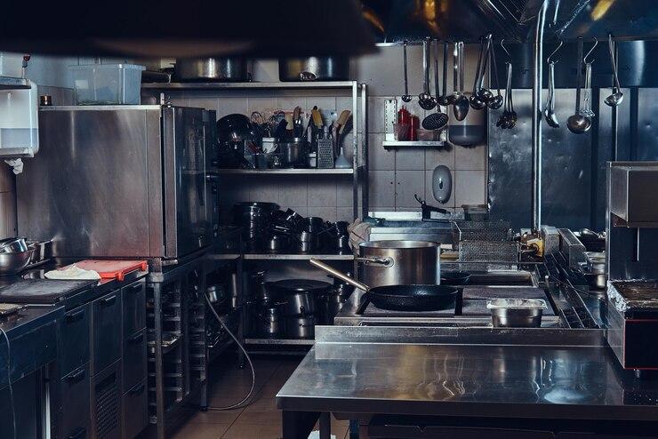 Armário Inox para Cozinha Industrial: 7 Vantagens Imperdíveis